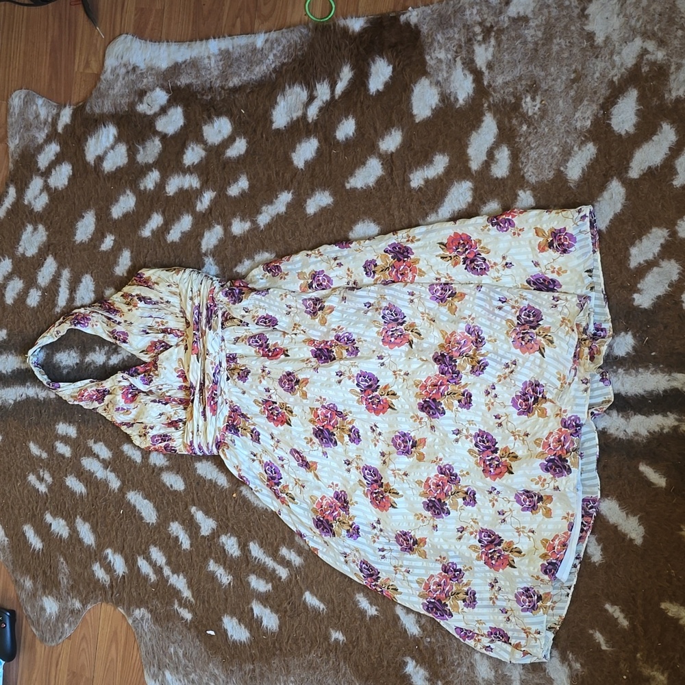 BETSEY JOHNSON  SZ 8